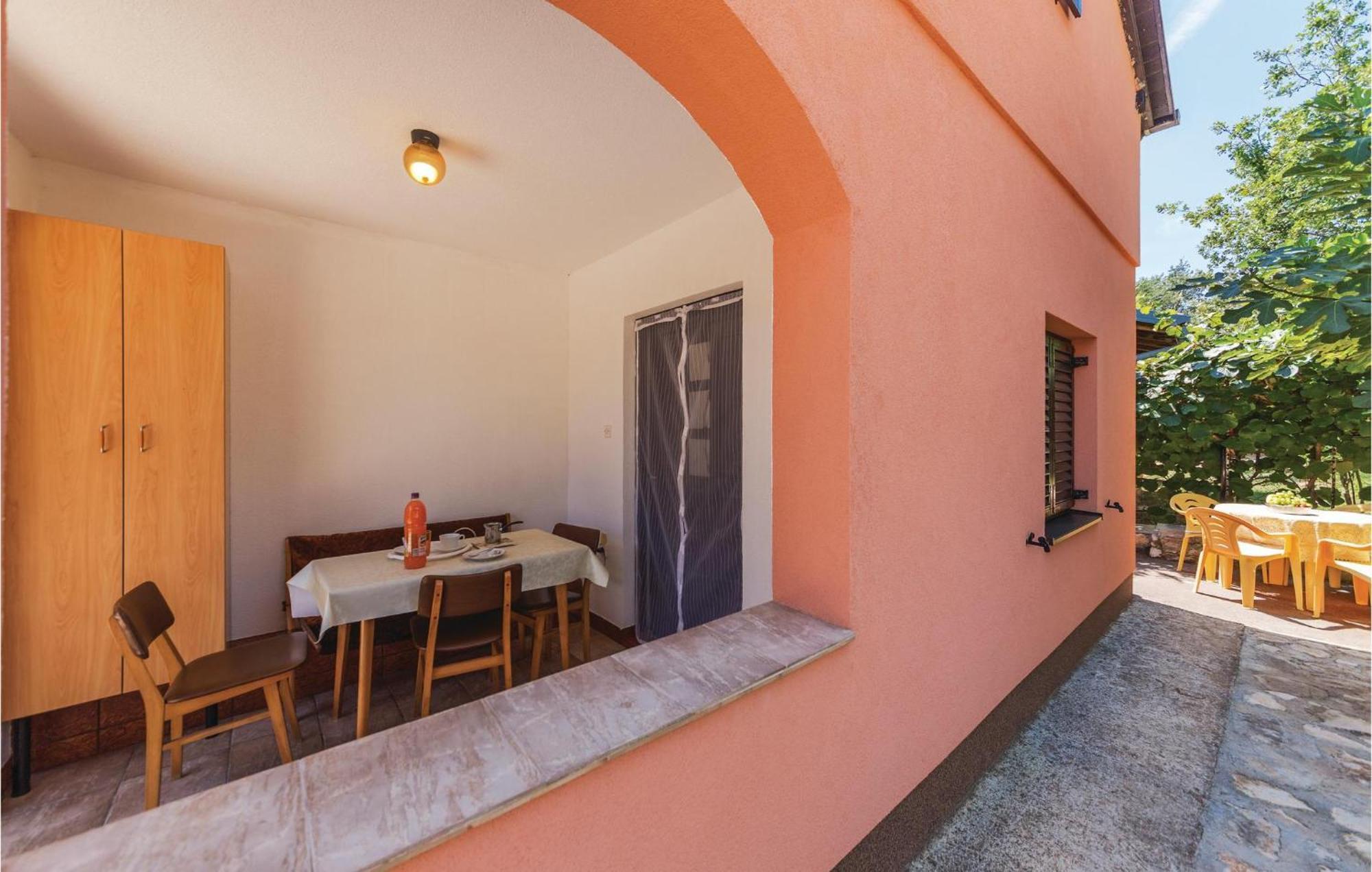 Amazing Apartment In Pavicini With Kitchen Exterior photo
